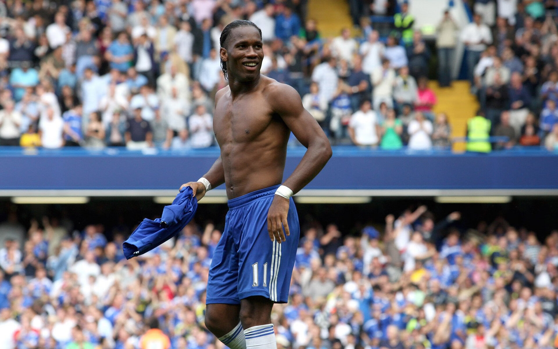 切尔西锋线新援融入体系效果积极，切尔西锋线不给力