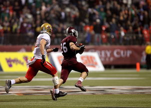 开云网站-北京鸭本土球员逐渐挑起进攻重担，北京鸭男篮新logo